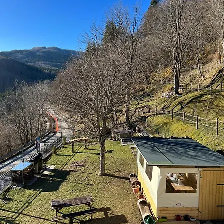 La Tana Dello Zio Sam Forest Apartment